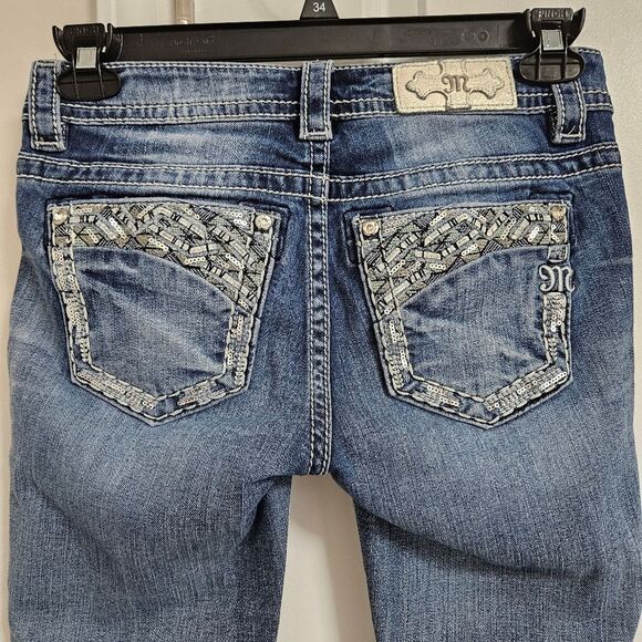 MISS ME Capri Jeans Women's 26 (29x19) Blue Low-Rise Sequin Embroidered EUC - Picture 10 of 11